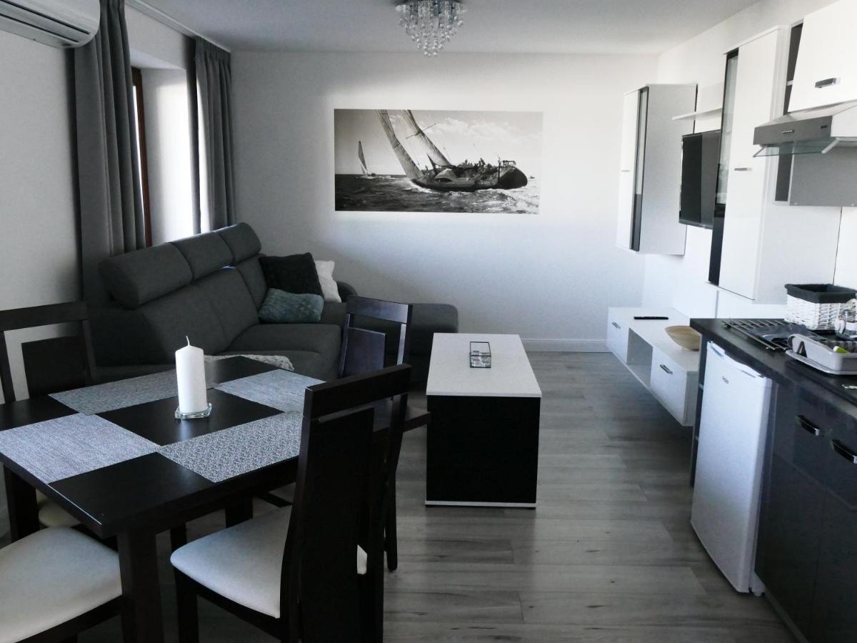 Apartamenty Just Хажуковы Экстерьер фото